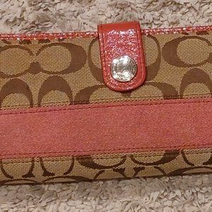 Coach Khaki Signature C Canvas Pink Leather Zip Wallet Credit Card Holder.